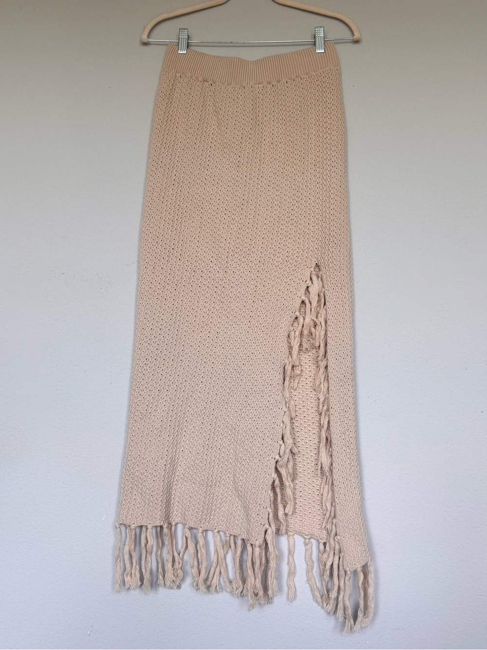 Le Lis Collection Boho 100% Cotton Crochet Knit Fringe Midi Skirt Cream Size M